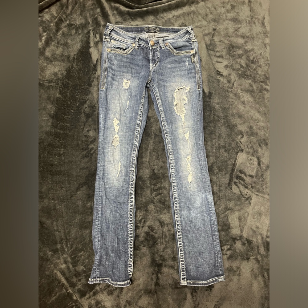Size 28 silver jeans length 32